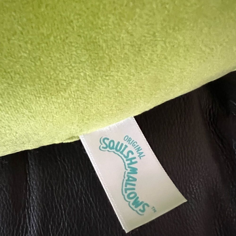 Squishmallows Wendy the Frog Stackable Easter Edition - Picture 7 of 8